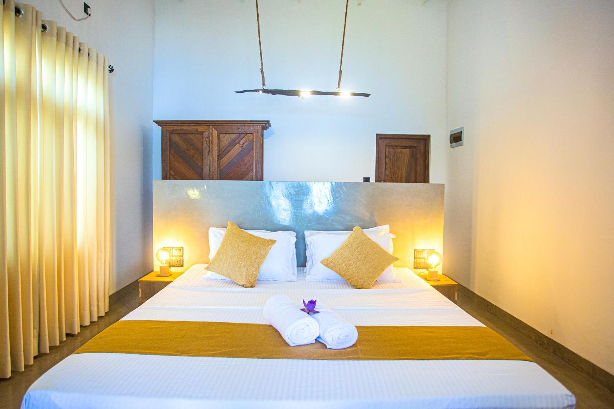 Aki Luna Lagoon Resort Hikkaduwa Extérieur photo