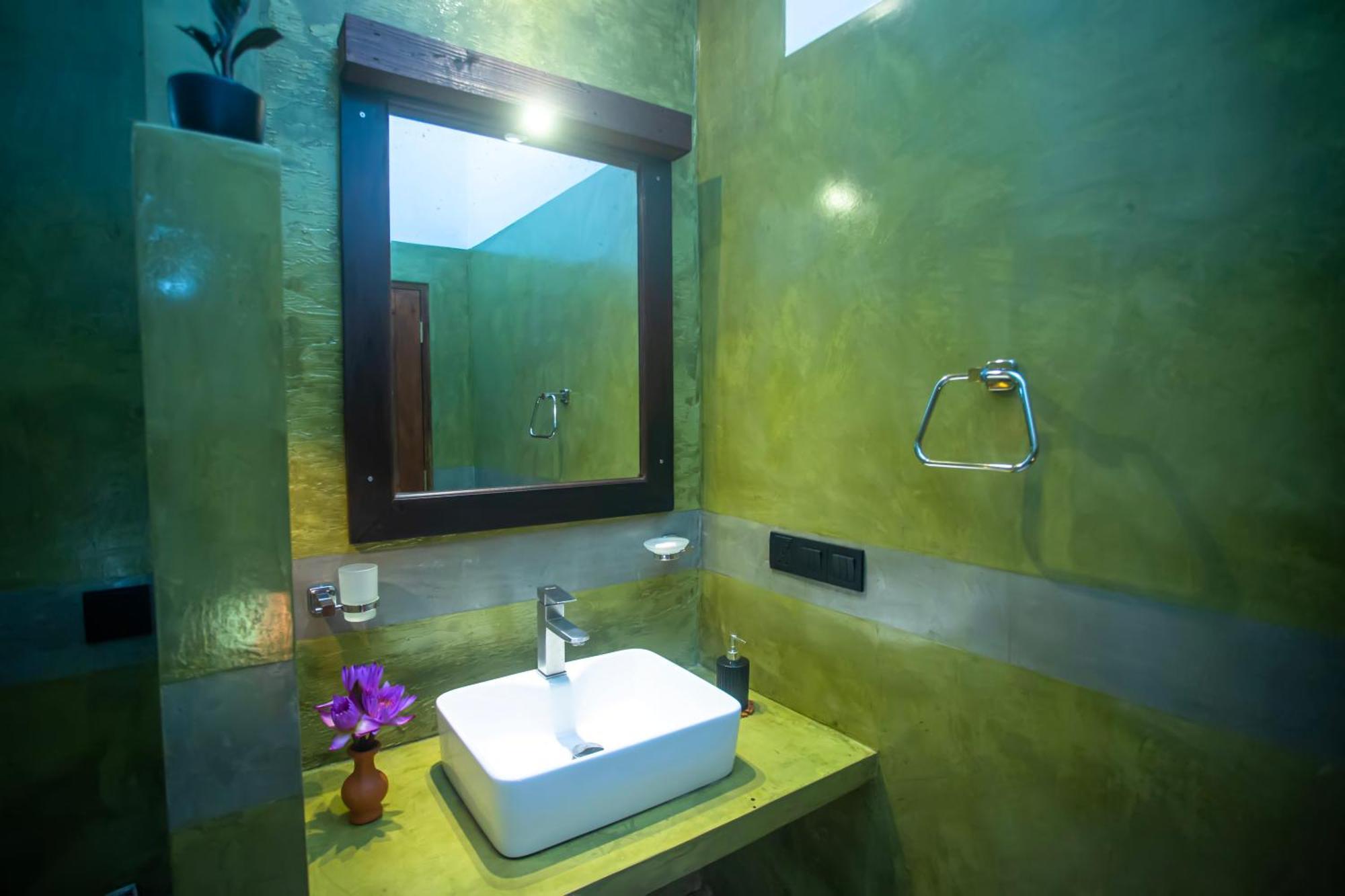 Aki Luna Lagoon Resort Hikkaduwa Extérieur photo