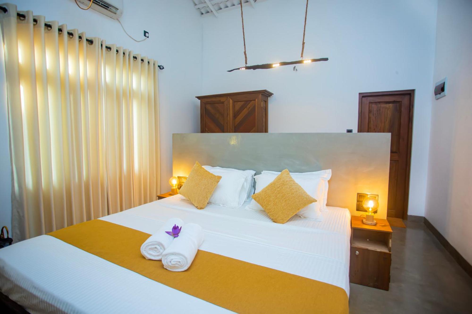 Aki Luna Lagoon Resort Hikkaduwa Extérieur photo