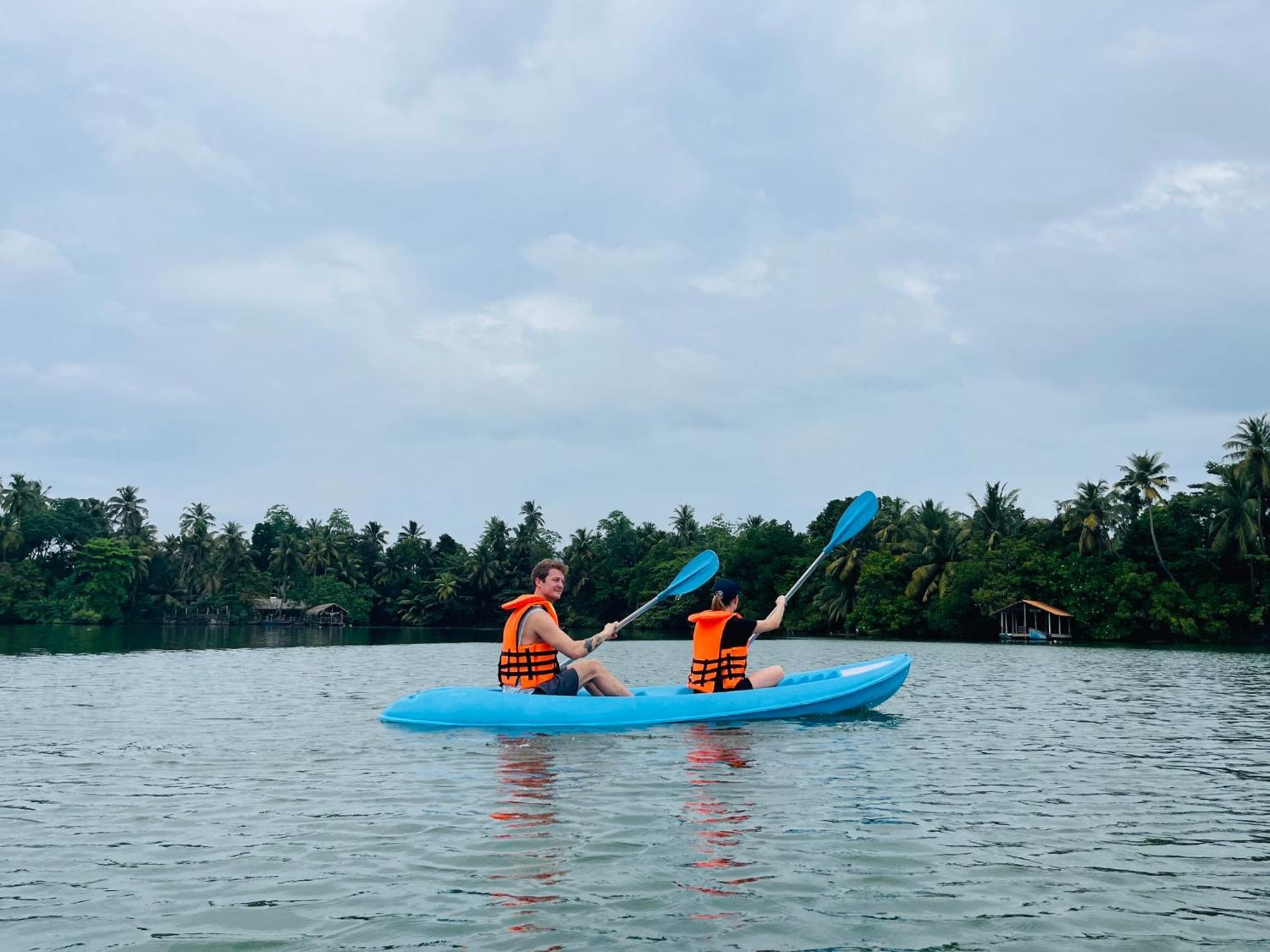Aki Luna Lagoon Resort Hikkaduwa Extérieur photo